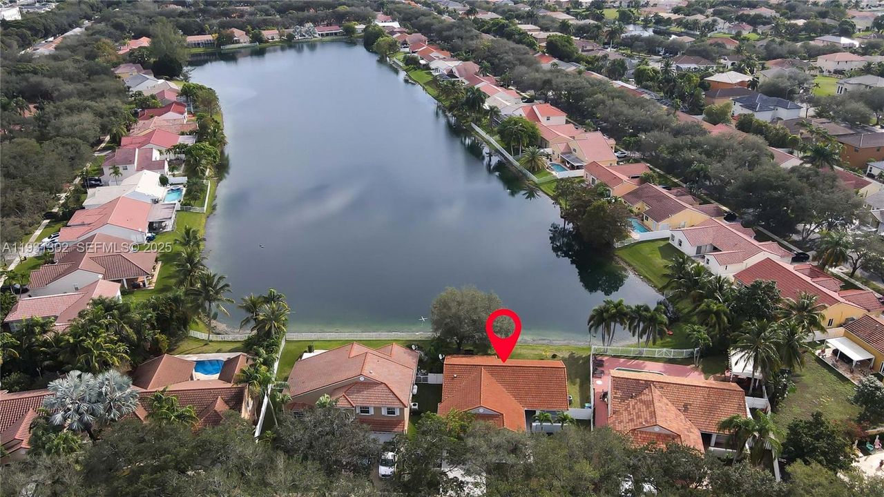 出租: $4,000 (4 贝兹, 2 浴室, 1794 平方英尺)