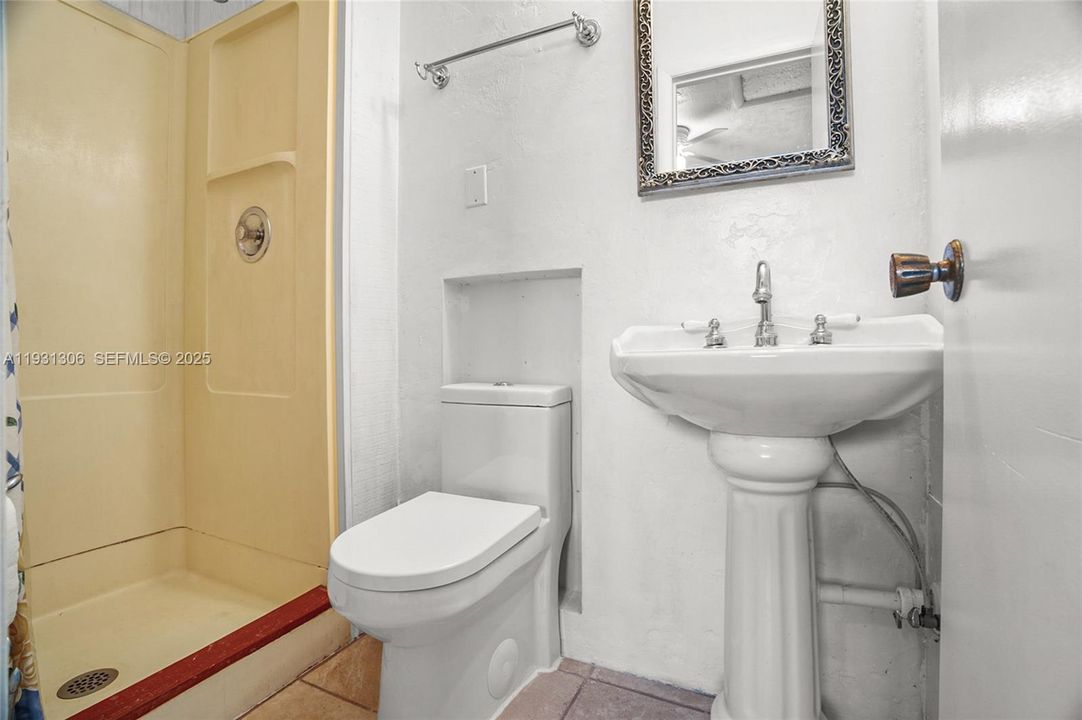 For Sale: $440,000 (3 beds, 2 baths, 1456 Square Feet)