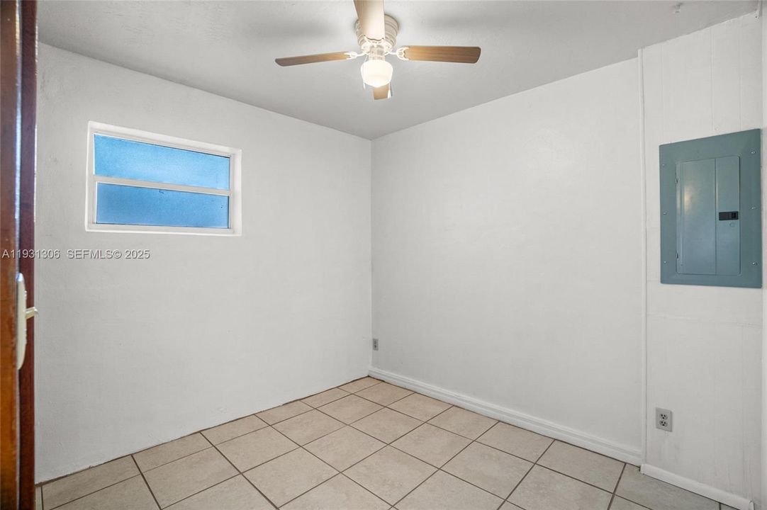 For Sale: $440,000 (3 beds, 2 baths, 1456 Square Feet)