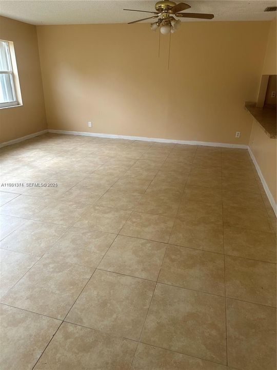 出租: $2,900 (3 贝兹, 2 浴室, 1607 平方英尺)