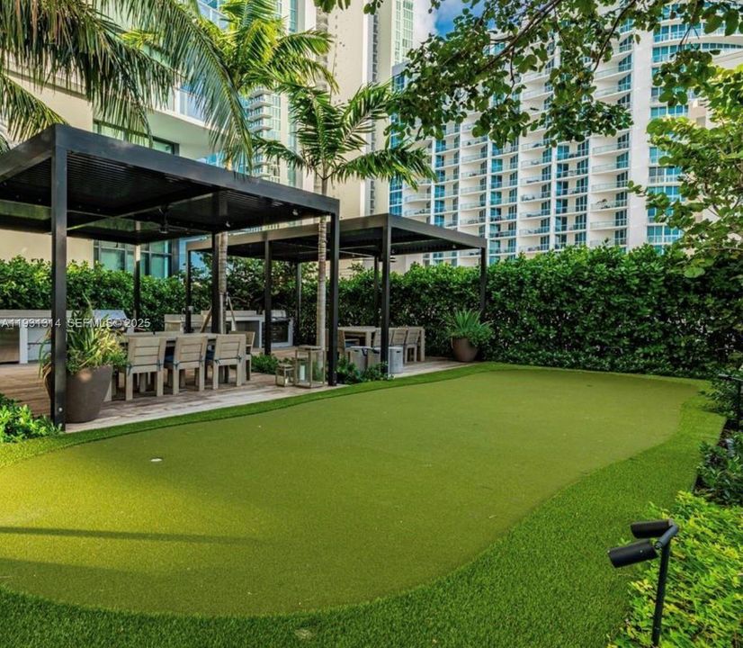 В аренду: $6,000 (2 спален, 2 ванн, 1067 Квадратных фут)