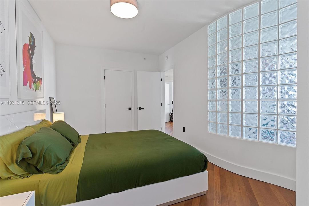 В аренду: $6,900 (2 спален, 2 ванн, 1151 Квадратных фут)