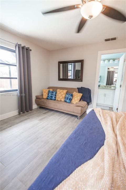 待售: $440,000 (3 贝兹, 2 浴室, 1426 平方英尺)