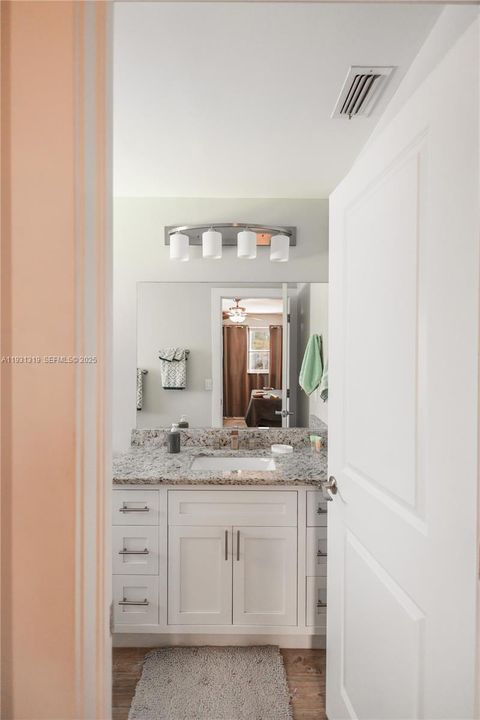 待售: $440,000 (3 贝兹, 2 浴室, 1426 平方英尺)