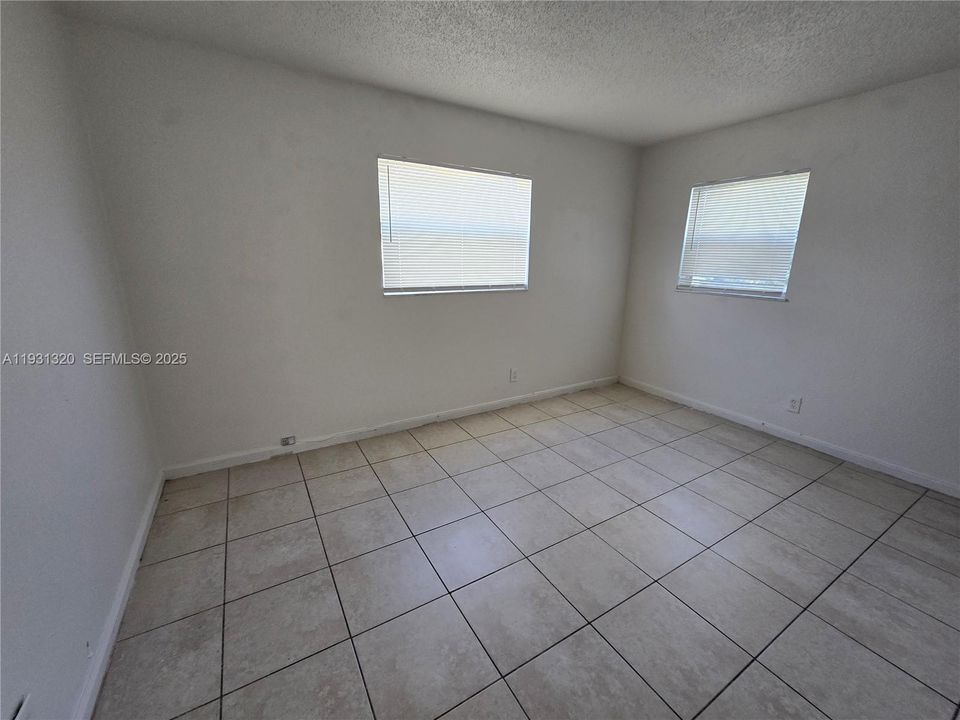 En Renta: $1,750 (3 camas, 2 baños, 892 Pies cuadrados)