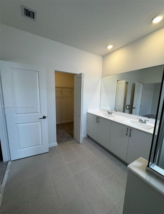 En Renta: $3,590 (3 camas, 2 baños, 1455 Pies cuadrados)