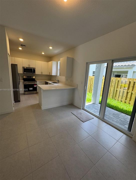 En Renta: $3,590 (3 camas, 2 baños, 1455 Pies cuadrados)