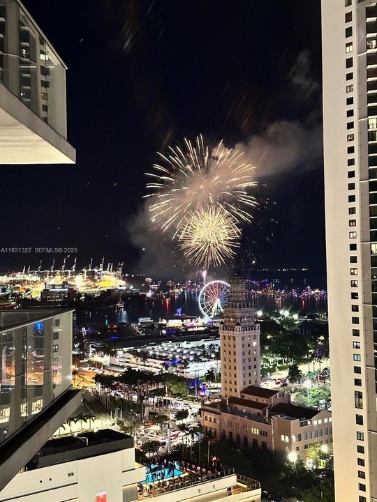 For Sale: $1,650,000 (3 beds, 4 baths, 2165 Square Feet)