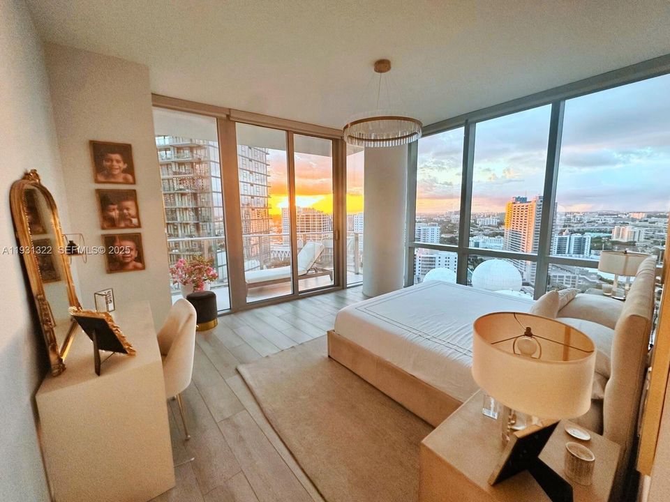 For Sale: $1,650,000 (3 beds, 4 baths, 2165 Square Feet)