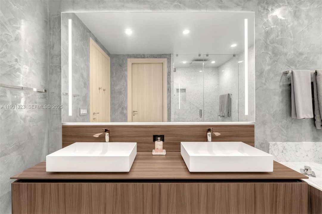 В аренду: $18,500 (3 спален, 3 ванн, 2211 Квадратных фут)