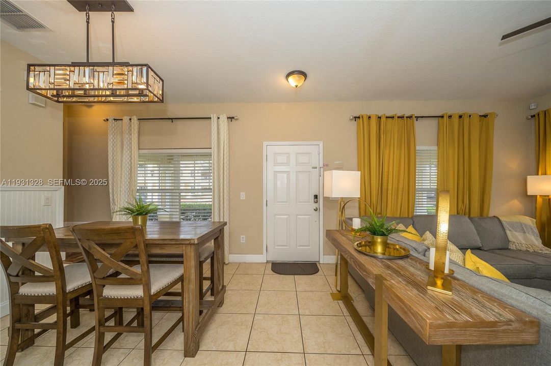 For Sale: $395,000 (4 beds, 2 baths, 1624 Square Feet)