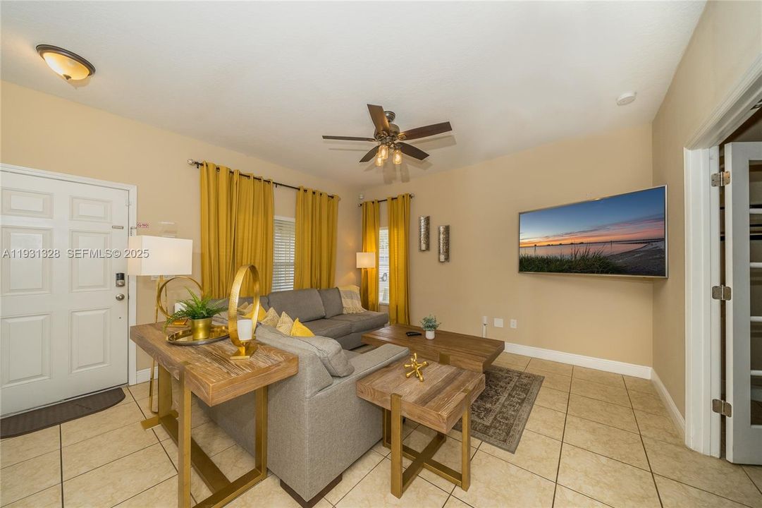 For Sale: $395,000 (4 beds, 2 baths, 1624 Square Feet)