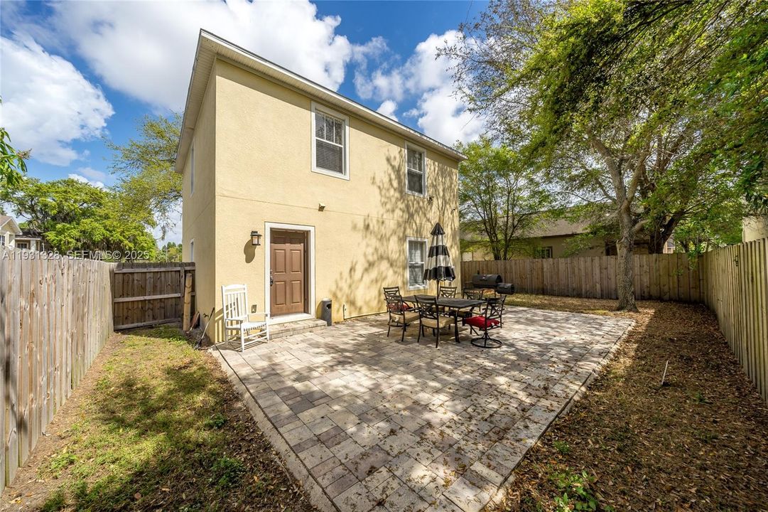 For Sale: $395,000 (4 beds, 2 baths, 1624 Square Feet)