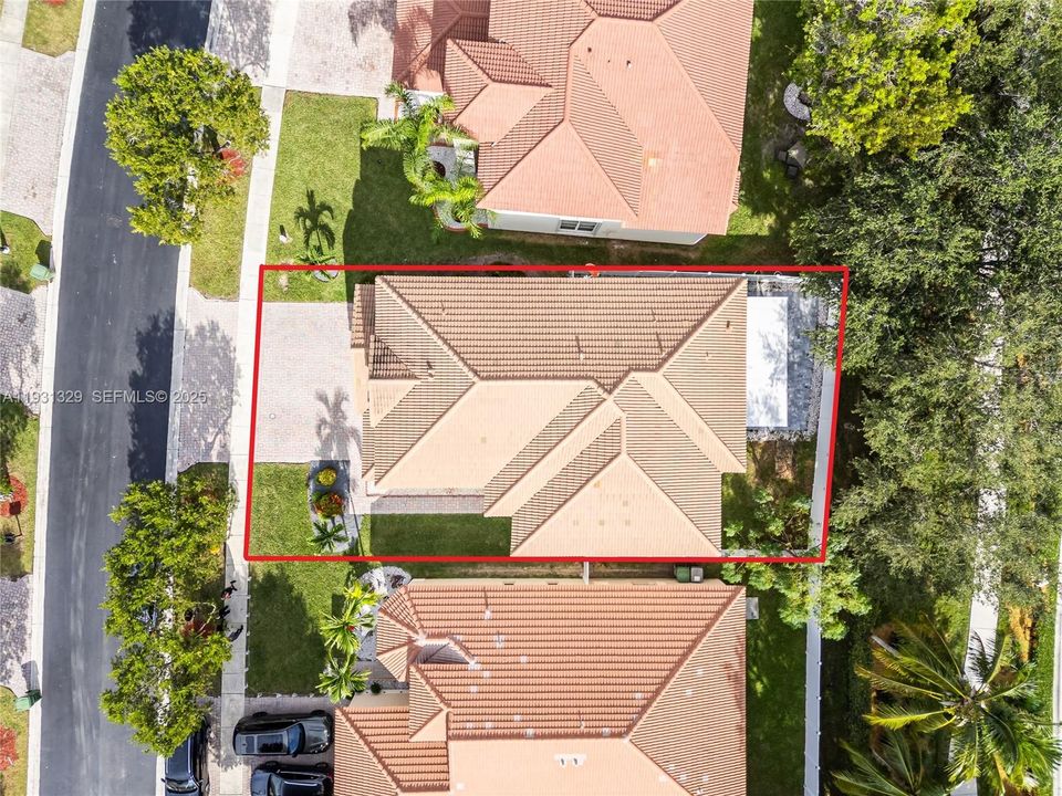 For Sale: $635,000 (5 beds, 3 baths, 2726 Square Feet)