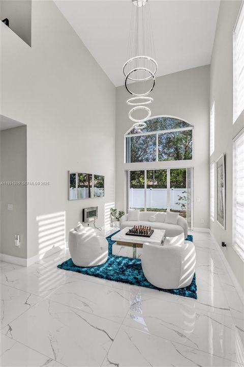 For Sale: $635,000 (5 beds, 3 baths, 2726 Square Feet)