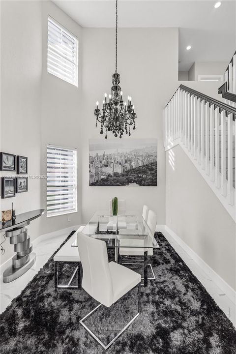 For Sale: $635,000 (5 beds, 3 baths, 2726 Square Feet)