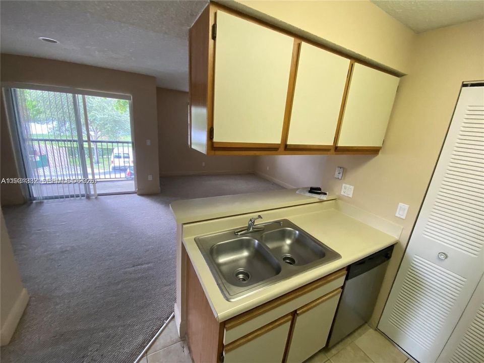 В аренду: $1,515 (1 спален, 1 ванн, 785 Квадратных фут)