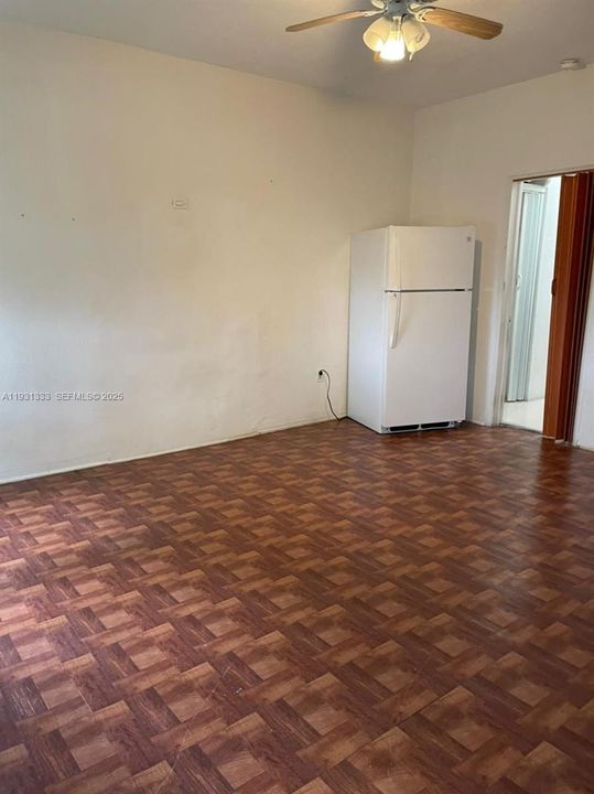 En Renta: $1,500 (0 camas, 1 baños, 6440 Pies cuadrados)