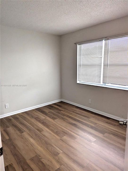 For Rent: $1,750 (2 beds, 2 baths, 890 Square Feet)