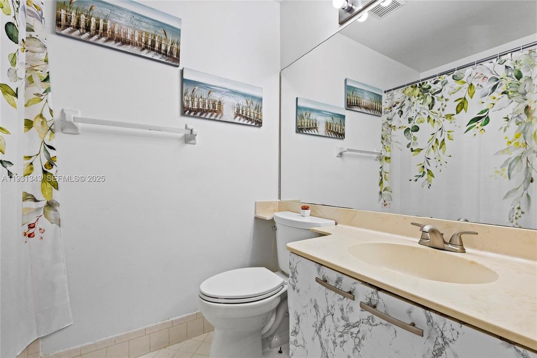 For Sale: $276,450 (3 beds, 2 baths, 1392 Square Feet)