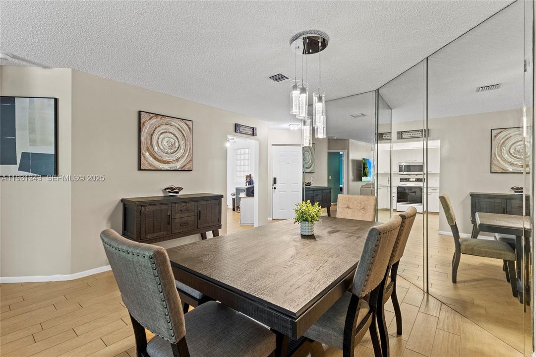 For Sale: $276,450 (3 beds, 2 baths, 1392 Square Feet)