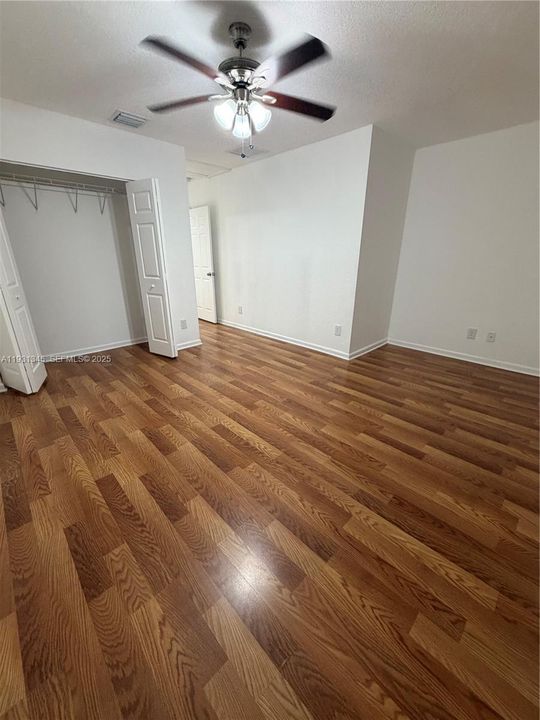 出租: $2,650 (3 贝兹, 2 浴室, 1392 平方英尺)