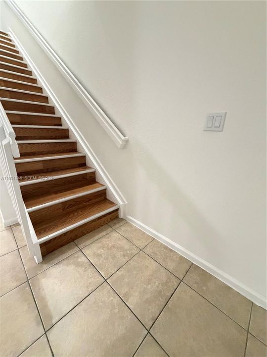 出租: $2,650 (3 贝兹, 2 浴室, 1392 平方英尺)