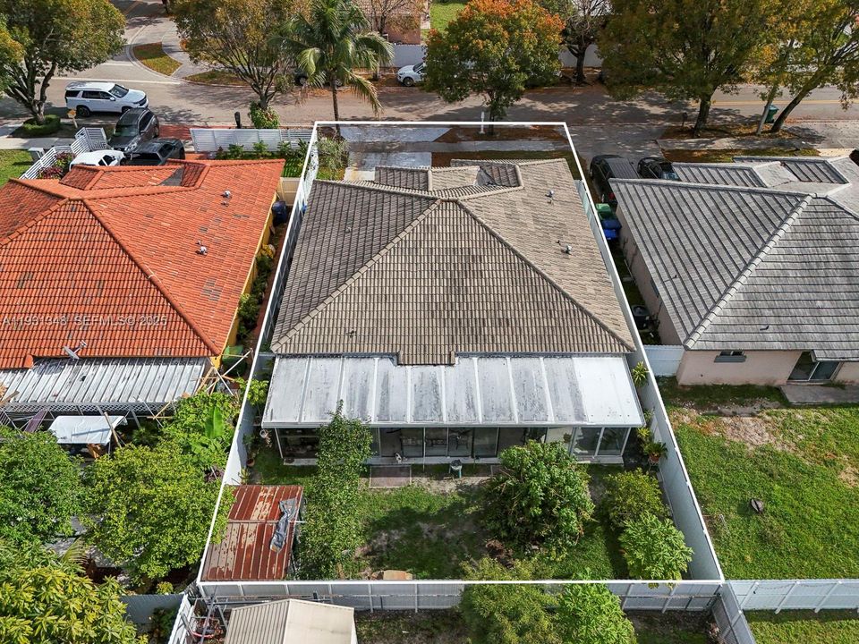 На продажу: $530,000 (4 спален, 2 ванн, 1652 Квадратных фут)