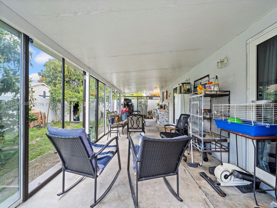 На продажу: $530,000 (4 спален, 2 ванн, 1652 Квадратных фут)