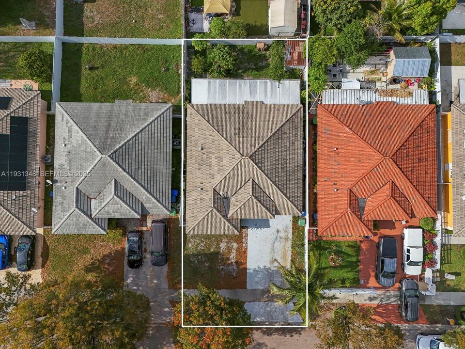 На продажу: $530,000 (4 спален, 2 ванн, 1652 Квадратных фут)