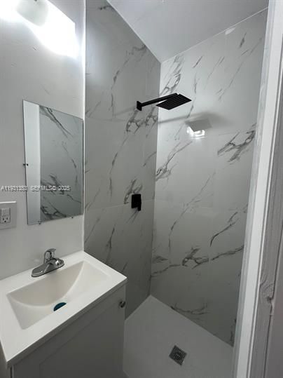 En Renta: $2,700 (3 camas, 2 baños, 1274 Pies cuadrados)