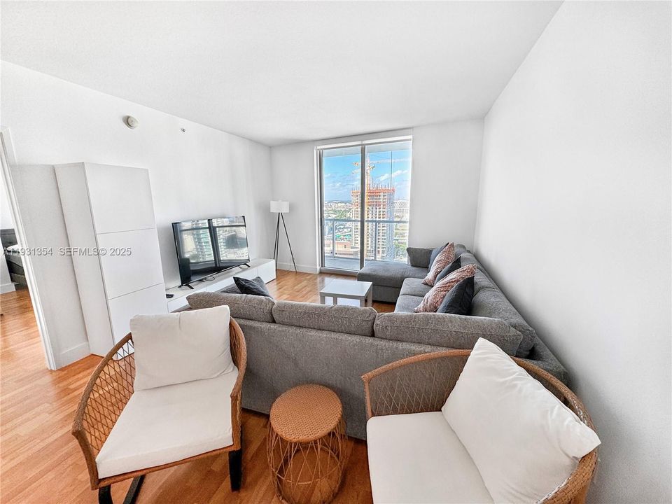 En Renta: $3,750 (2 camas, 2 baños, 1310 Pies cuadrados)