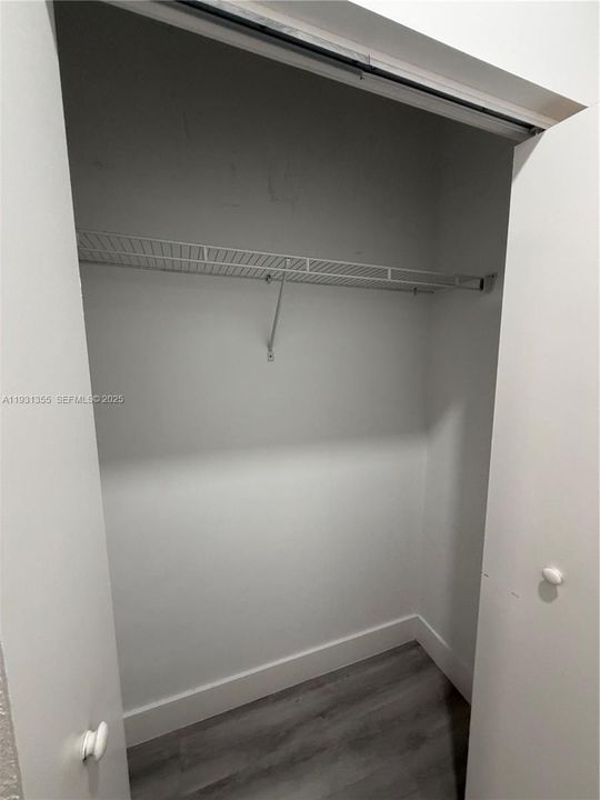 For Rent: $2,500 (2 beds, 2 baths, 865 Square Feet)