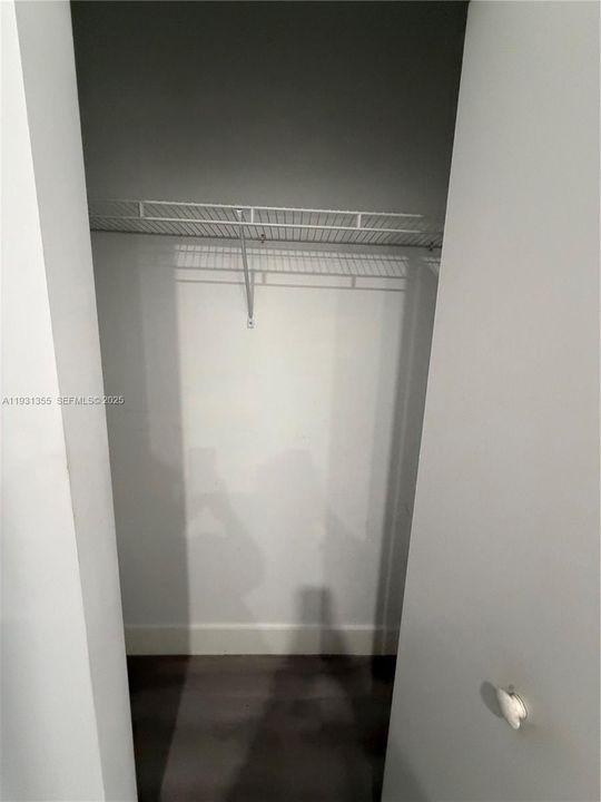 For Rent: $2,500 (2 beds, 2 baths, 865 Square Feet)