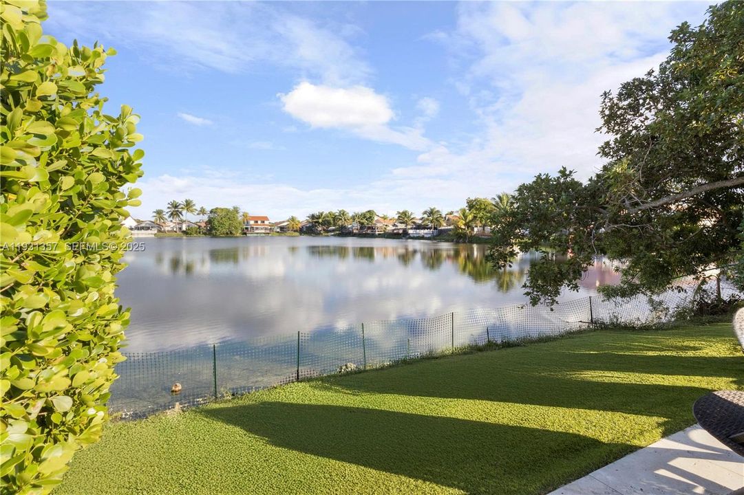 出租: $4,500 (3 贝兹, 2 浴室, 1692 平方英尺)