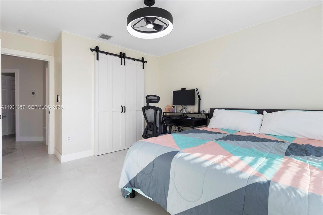 出租: $4,500 (3 贝兹, 2 浴室, 1692 平方英尺)