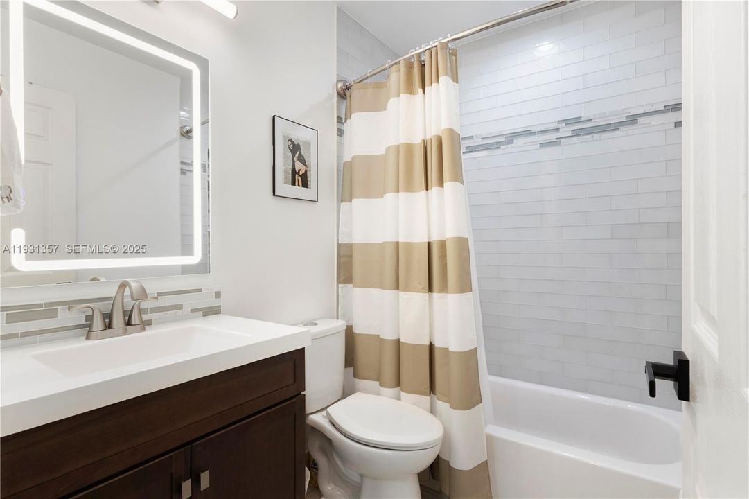 出租: $4,500 (3 贝兹, 2 浴室, 1692 平方英尺)