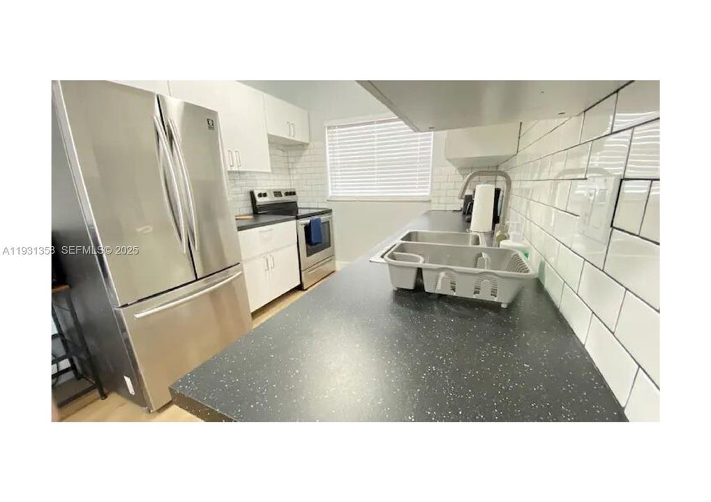 For Rent: $3,175 (4 beds, 2 baths, 1500 Square Feet)