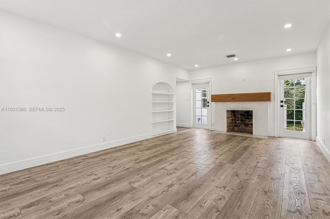 For Rent: $6,500 (3 beds, 3 baths, 3289 Square Feet)