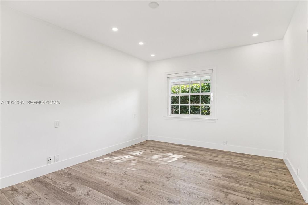 For Rent: $6,500 (3 beds, 3 baths, 3289 Square Feet)