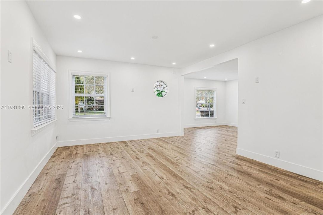 For Rent: $6,500 (3 beds, 3 baths, 3289 Square Feet)