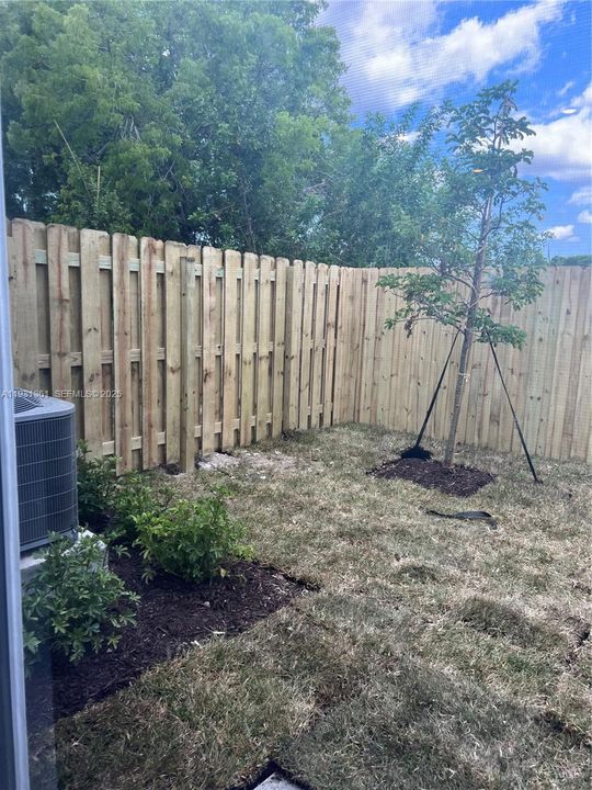 На продажу: $370,000 (3 спален, 2 ванн, 1545 Квадратных фут)