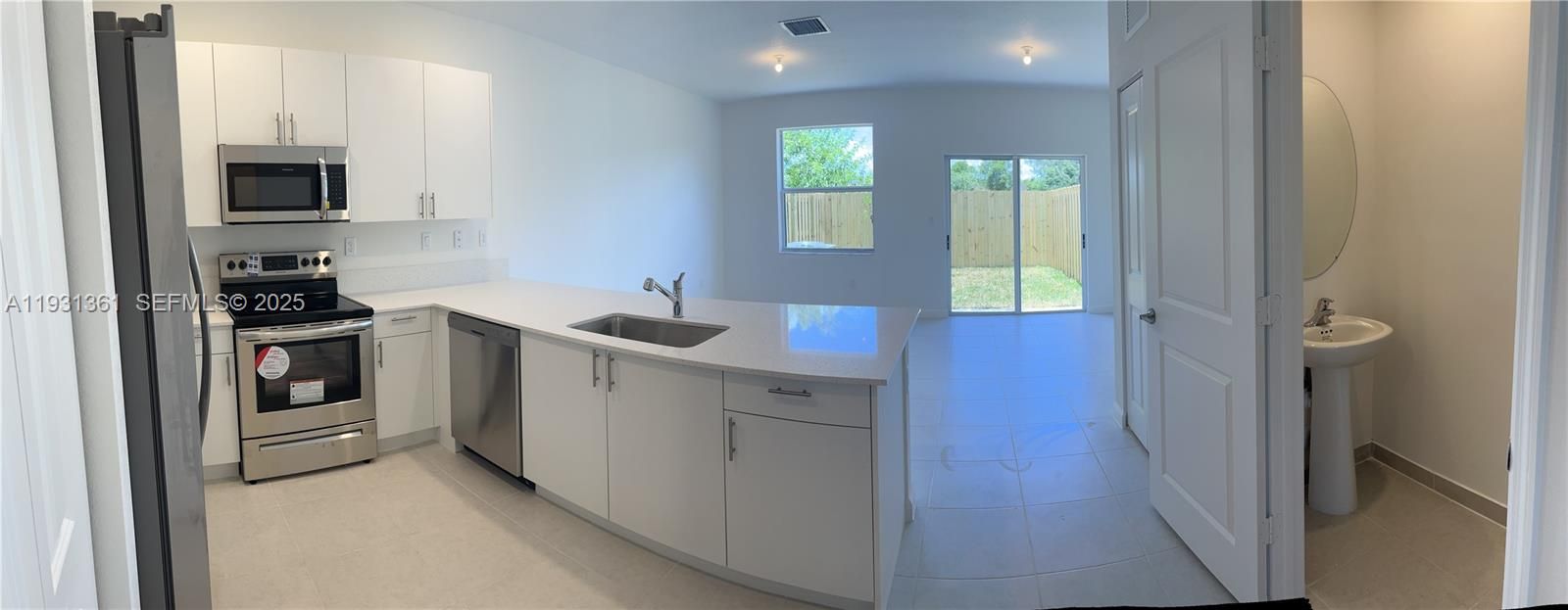 На продажу: $370,000 (3 спален, 2 ванн, 1545 Квадратных фут)