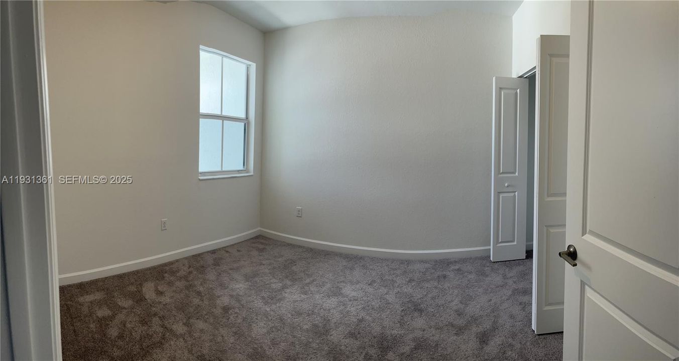 На продажу: $370,000 (3 спален, 2 ванн, 1545 Квадратных фут)