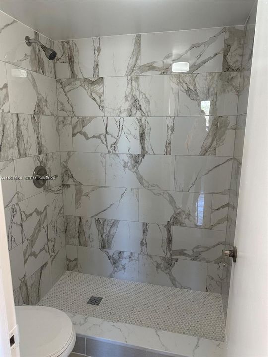 For Rent: $2,700 (3 beds, 2 baths, 1195 Square Feet)