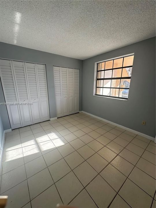 For Rent: $2,700 (3 beds, 2 baths, 1195 Square Feet)