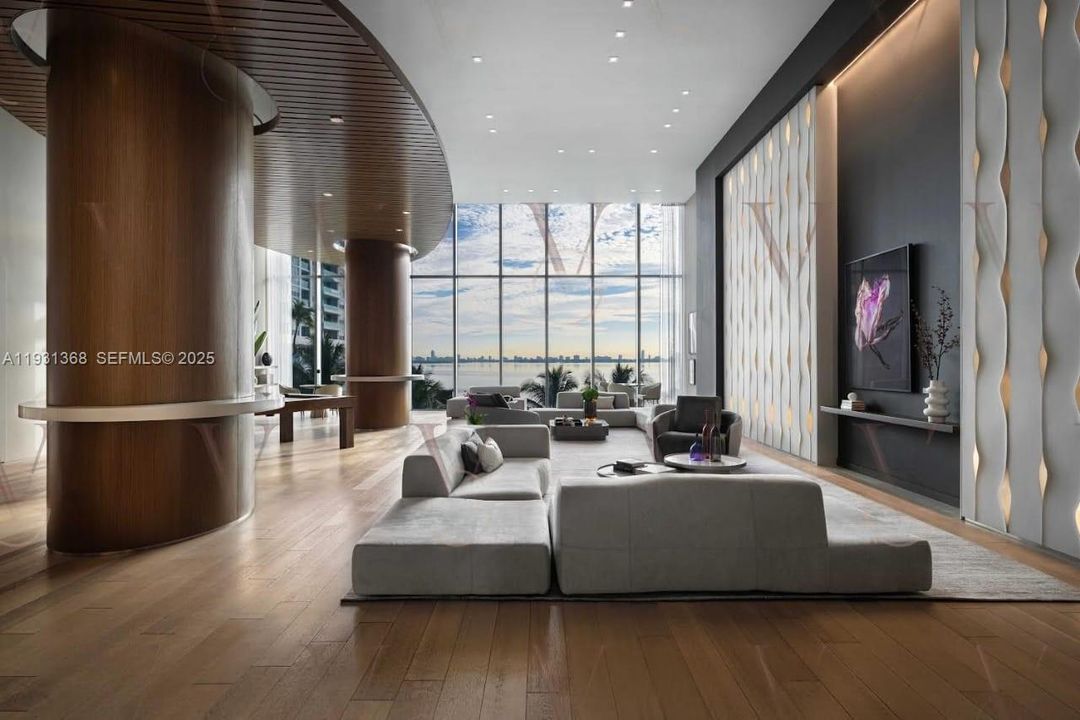 出租: $5,500 (2 贝兹, 2 浴室, 1107 平方英尺)