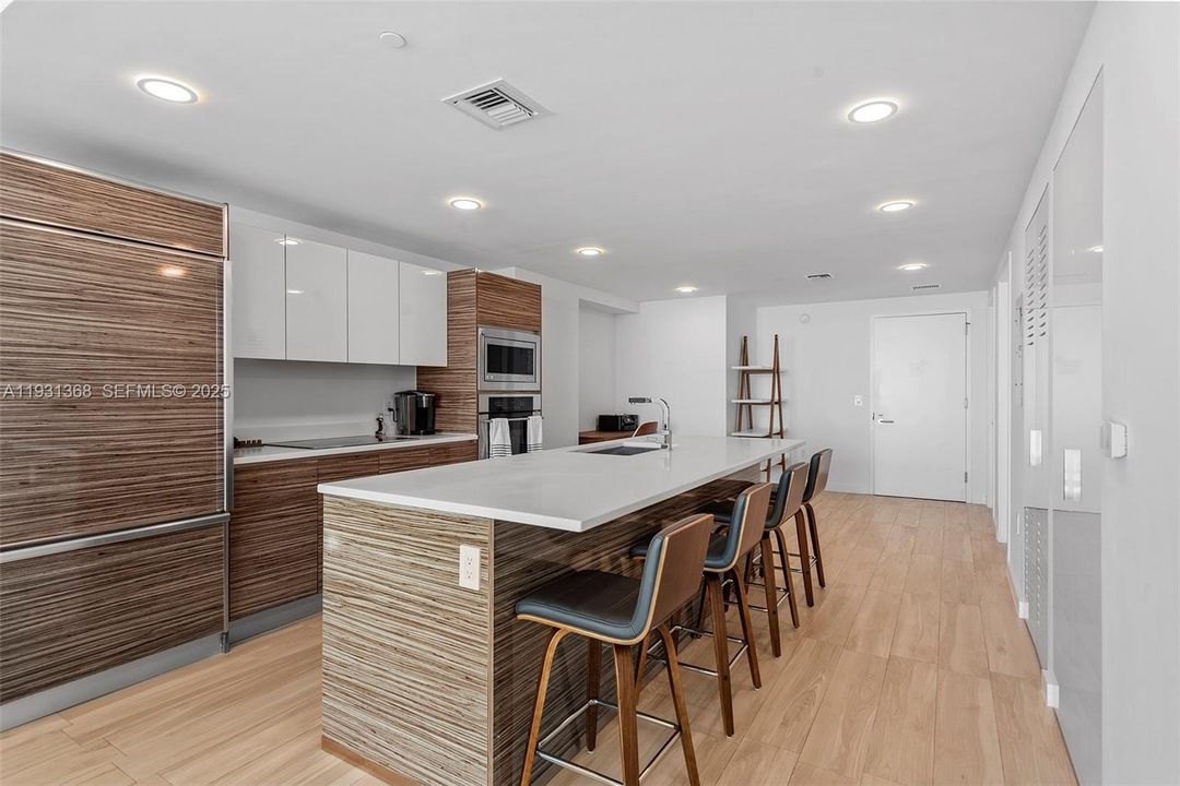 出租: $5,500 (2 贝兹, 2 浴室, 1107 平方英尺)