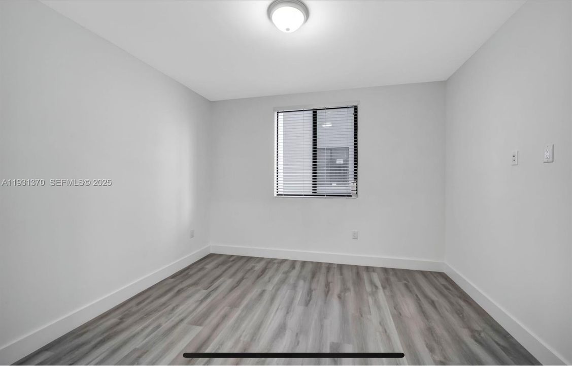 For Rent: $2,500 (2 beds, 2 baths, 865 Square Feet)