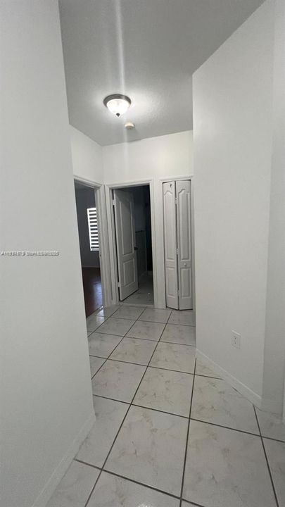 For Rent: $3,450 (4 beds, 2 baths, 2416 Square Feet)